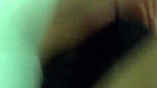 زوجة برازيلية ممتلئة تئن عالي وهي تركب زب زوجها بقوة - هل تخون في نيك منزلي عنيف؟