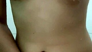 novinha gets intriguing with solo masturbation and balloon play during her softcore bath. she teases tits while inserting anal plug for subtle assfucking fun.