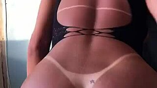 modelo explores crossdressing and transsexual themes giving intimate access via link