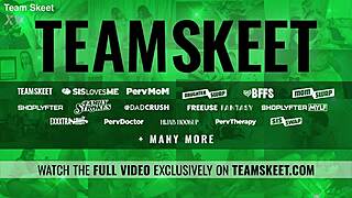 Whoa! Stepdad's Huge Juicy Dick Gets Rough Support With Cum Load In Wet Pussy!