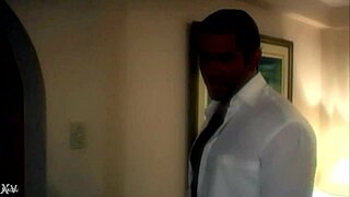 Mikobu-Giovanna Valcarcel-Baño De Damas 2003