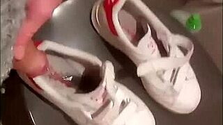 Whoa, 30 Minutes Sneaker Fetish Session in Marion's Home!