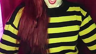 Tu hermanastra se calienta con tus nudes y va por vos con el plug con el culo roleplay argentina p1