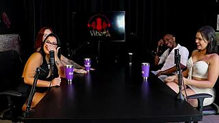 morena safada rebola gostoso em cima do negão fazendo boquete depois de falar em ter a liberdade para gemer como quer - negro top delícia e maria bittencourt sheer red