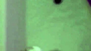 she records herself masturbating and sends the video to her curvy aunt