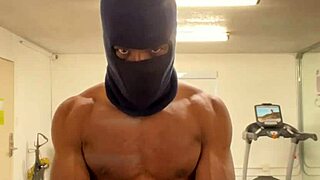 Intense workout targets neck and shoulders for California bodybuilder ladies