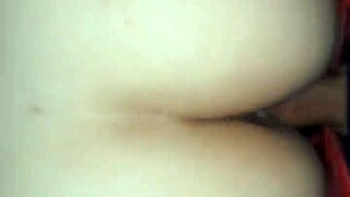 Lo zorra de la vecina esta muy mojada y no trae ropa interior 😏