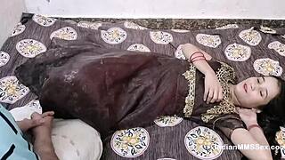 Skinny indian muslim bhabhi gets rough hardcore sex creampie orgasm 🔥