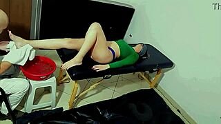 He gave her foot bath and massage, then sucked feet and came on toes!