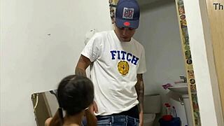 llegamos a un trato ella me arregla las uñas y yo me la follo a lo salvaje historia completa