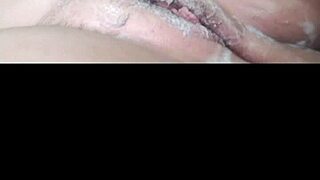 nem no banho ele me deixa em paz... choking deepthroat from brazilian girlfriend