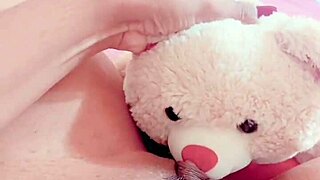 Big Housewife Gets Intensely Fucked