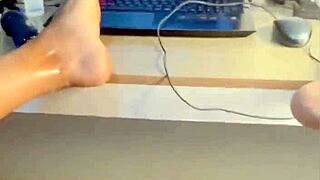 Big Housewife Gets Intensely Fucked