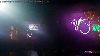 18 Años Latina Teen Dancing On Desk