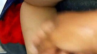 enorme gozada dentro do cu da safada que colocou toda a porra pra fora no interracial anal