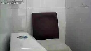 I feel so overwhelmed with desire showing off my hairy latina ass in this real amateur masturbation session