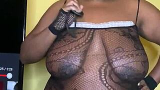 Ebony femdom verifies with big ass tongue action!