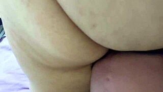 Amateur Wife Sucks Juicy Pussy in Sexy Homemade Action