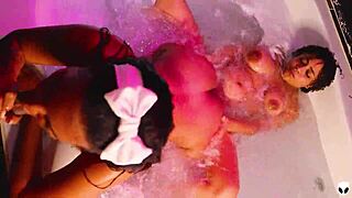 Jacuzzi Hints At Steamy Ffm With Ebony And Khalessi 69