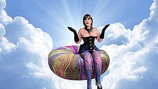 Face Fucking Granny Carmen