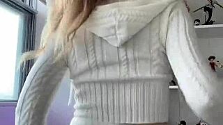 Hey, check out yus lopez as flaquita nalgona