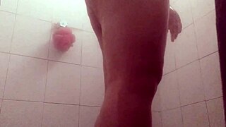 voyeur adventures catch gordibuena in shower cleaning cum from coño on hidden cam