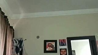 le destrozo el culo a mi amiga, spanking that curvy latina ass 😈🍑