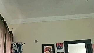 le destrozo el culo a mi amiga, spanking that curvy latina ass 😈🍑