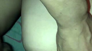 i spend a cozy afternoon with my redhead girl, just chillin