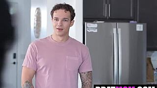 Stepmom anissa kate teases me knowing i watch then we fuck hardcore!