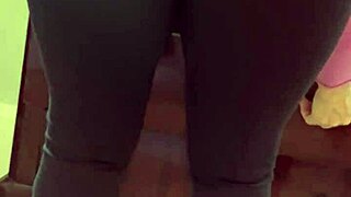 this old gringa milf shows off her mature curves. her big ass gets all the attention in casual play.