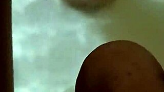 Haileyleigh2025 Fingers And Rubs Her Wet Pussy!