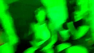 I watch as do job se pegando dentro do cabar� flashing at the party submissive style