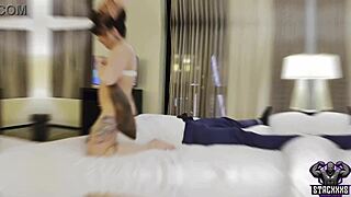 Gua kewalahan sama badan berotot Ecko Belle di foreplay interracial intens dari Stacxxxs