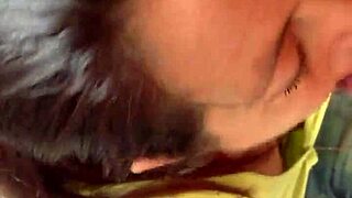 mi amiga draws me in with her amateur charm