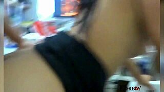 This Is What Married Women Do When I Say I'm Too Shy For A Girlfriend - They Spread Ass For Anal!