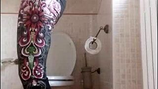 Over 20 Minutes In The Company Of My Long Pee