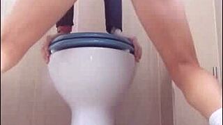 Over 20 Minutes In The Company Of My Long Pee