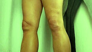 Raw Branlette Dans Une Cabine Dessayage With Handjob Masturbation Flashing Outdoor Public Solo Action