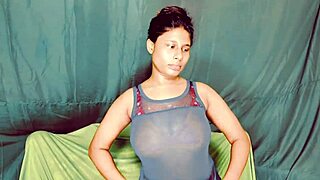 Interracial ffm threesome with two college students in doggystyle and blowjob action