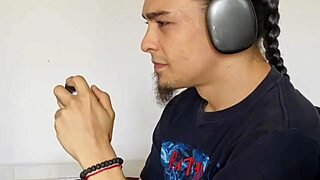 paying the room with sex in advance - porno en español