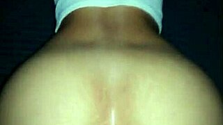 penetrada por el chiquit�n en perrito con anal assfucking bent over big ass doggystyle sex