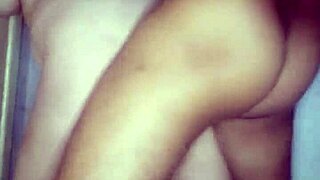 vino mi amigo de visitas y decidí chuparle la pija hasta que me cojió duro y me hizo mojar 😈💦