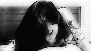 amiga me folla en primera persona.. oops, so romantic and young..