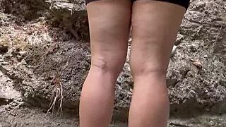 Otra Vez Follo El Culo Apretado De Mi Prima Detrás De Una Pequeña Colina Rocosa