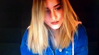 I uh, watch this rubia blonde on chaturbate 2, she's like totally hot...