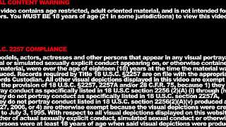 우한 창녀 살레 리 히타치 완드 딜도 손가락질 란제리 힐