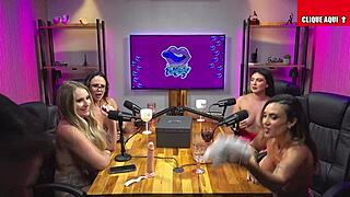 Loira Peituda From California Sucks On Morena Safada's Buceta In Lesbian Action