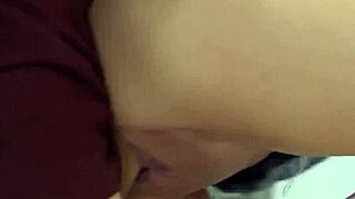 Луна бунтует, дразня мачеху Лолли вопреки папиным предупреждениям, и всё равно дрочит бойфренду тайком