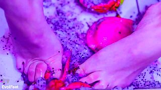 Bare Toes Boldly Crush Juicy Fruit